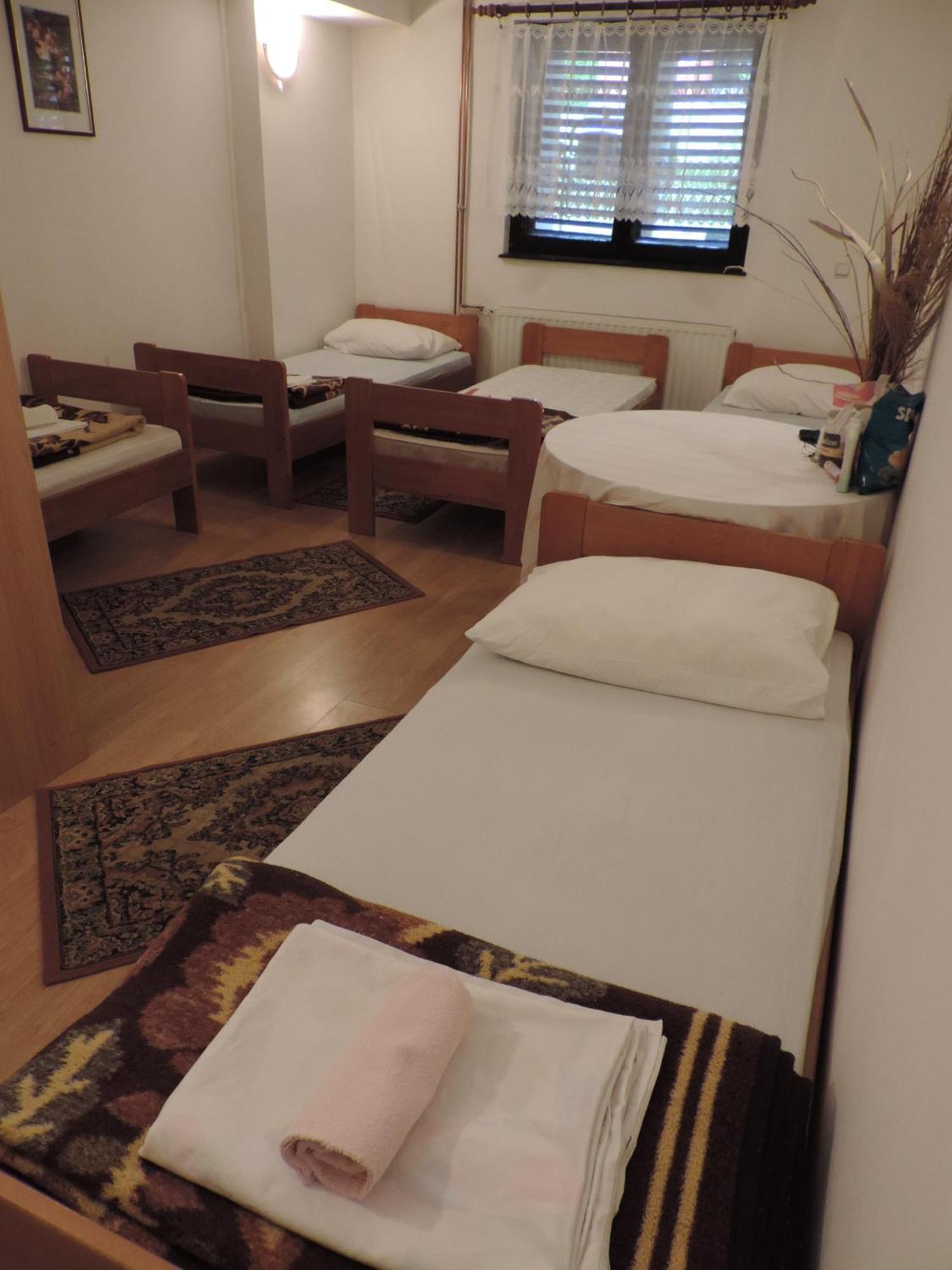 Bed And Breakfast Victoria Ogulin Ngoại thất bức ảnh